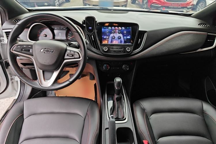 Used Chevrolet Monza 2019 RS 330T Automatic Comfort Edition China VI Standard Center Console