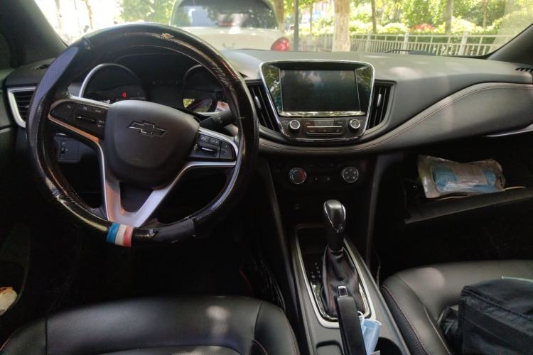 Used Chevrolet Monza 2019 RS 330T Automatic Comfort Edition China VI Standard Center Console