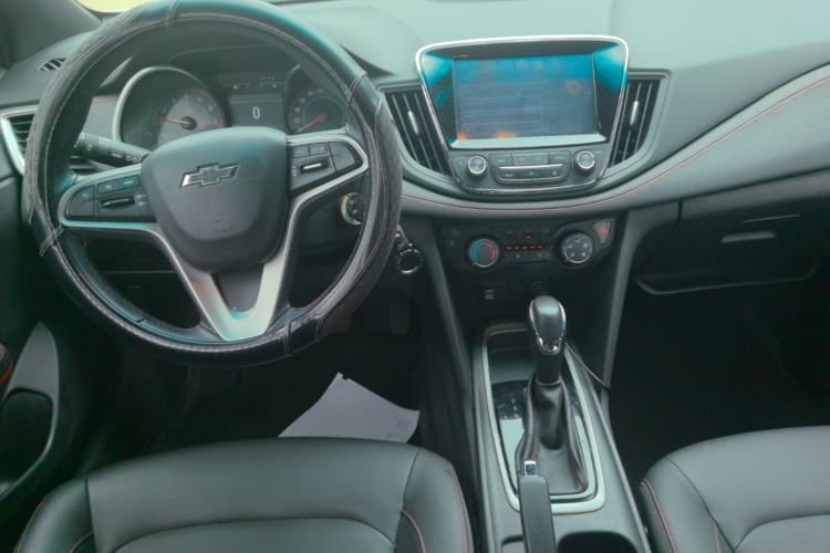 Used Chevrolet Monza 2019 RS 330T Automatic Comfort Edition China VI Standard Center Console