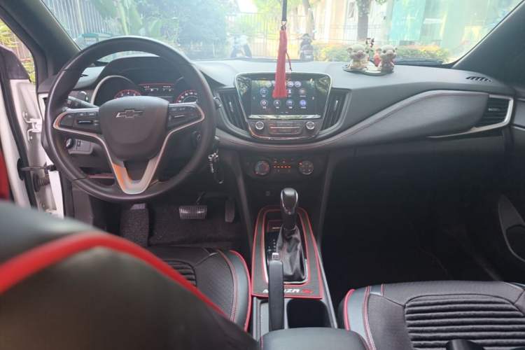 Used Chevrolet Monza 2019 RS 330T Automatic Comfort Edition China VI Standard Center Console