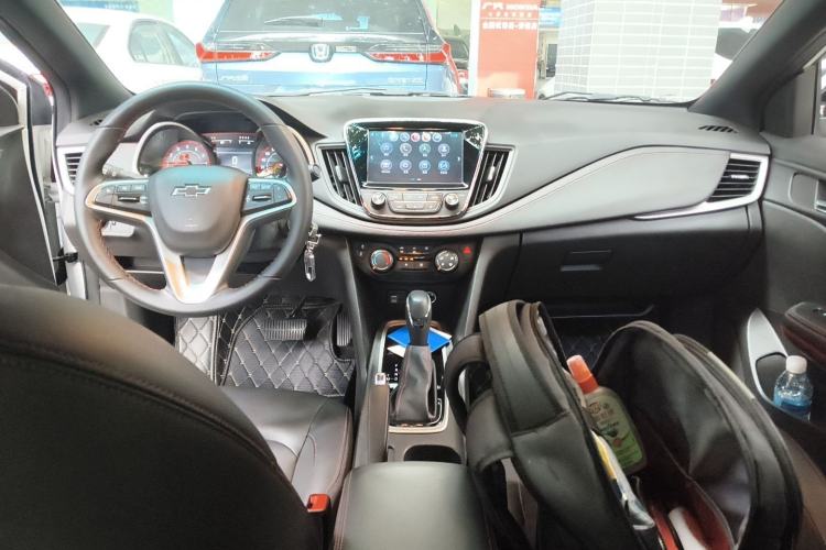 Used Chevrolet Monza 2019 RS 330T Automatic Comfort Edition China VI Standard Center Console