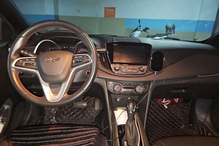 Used Chevrolet Monza 2019 RS 330T Automatic Comfort Edition China VI Standard Center Console