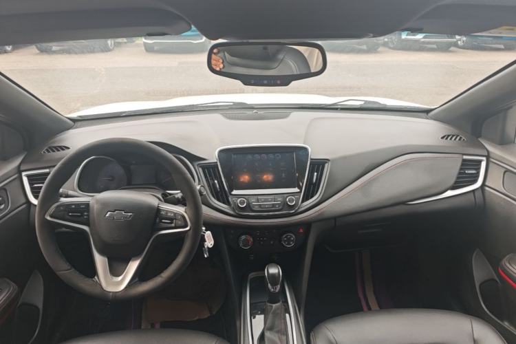 Used Chevrolet Monza 2019 RS 330T Automatic Comfort Edition China VI Standard Center Console