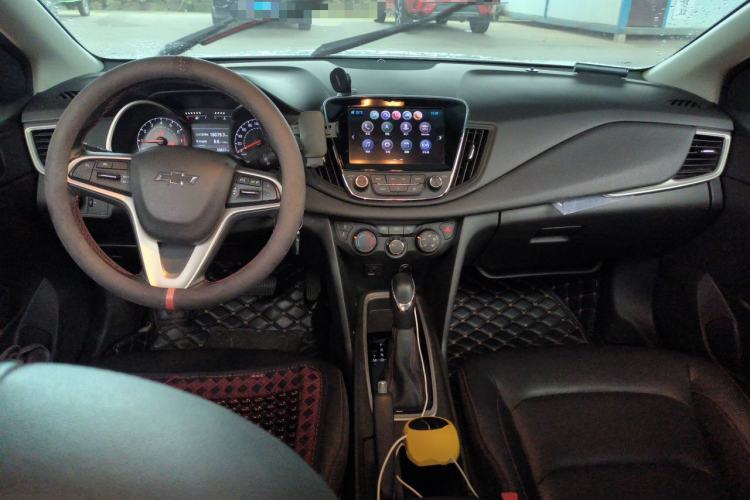 Used Chevrolet Monza 2019 Redline 320T Dual-Clutch Sporty Version China VI Standard Center Console