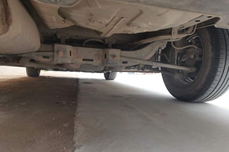 Used Chevrolet Monza 2019 320T Manual Xinxin Edition China VI Chassis Rear