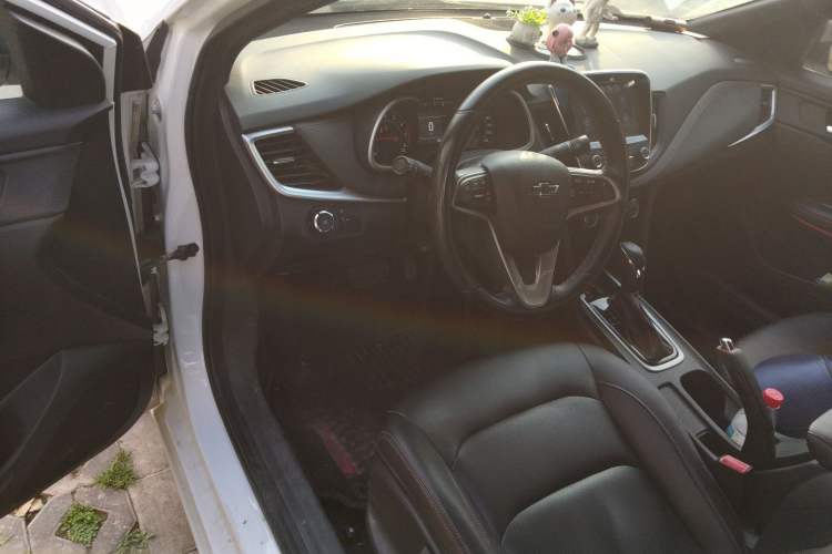 Used Chevrolet Monza 2019 RS 330T Automatic Comfort Edition China VI Standard Driver Seat