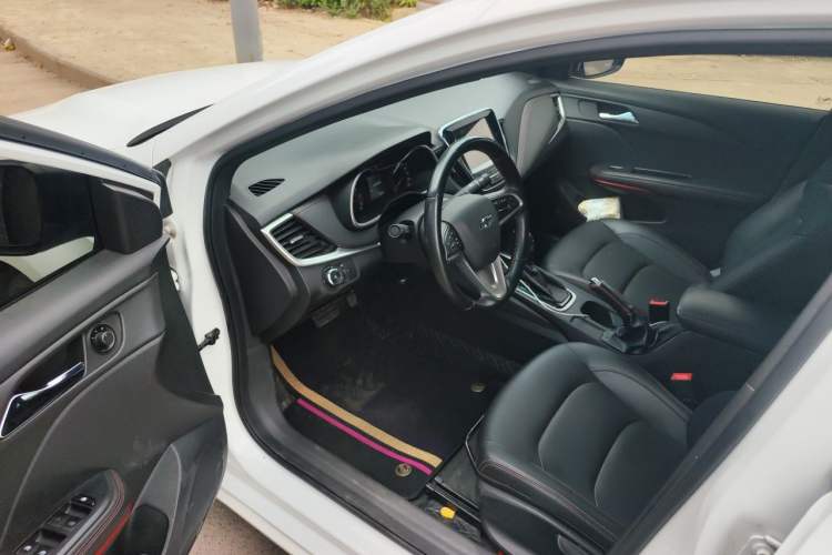 Used Chevrolet Monza 2019 RS 330T Automatic Comfort Edition China VI Standard Driver Seat
