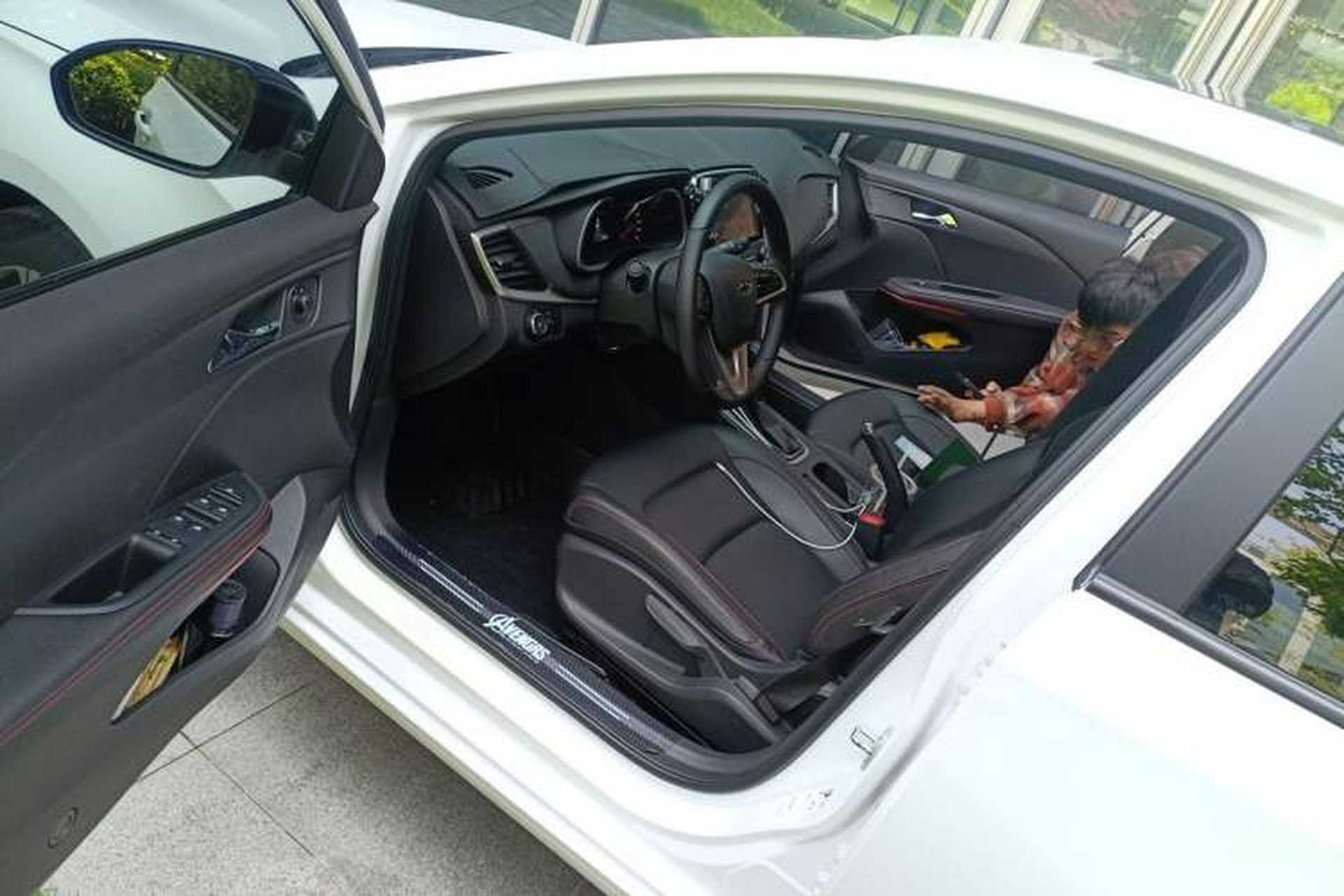 Used Chevrolet Monza 2019 RS 330T Automatic Comfort Edition China VI Standard Driver Seat