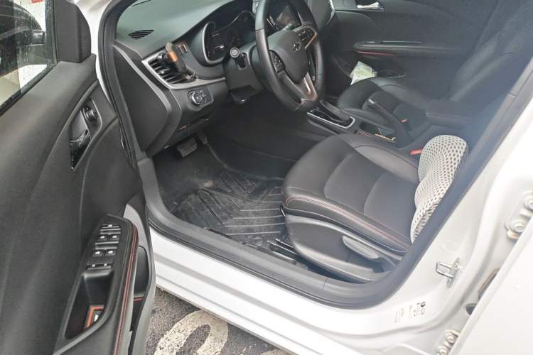 Used Chevrolet Monza 2019 RS 330T Automatic Comfort Edition China VI Standard Driver Seat