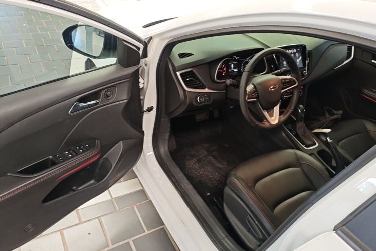 Used Chevrolet Monza 2019 RS 330T Automatic Comfort Edition China VI Standard Driver Seat