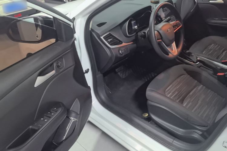 Used Chevrolet Monza 2019 Redline 320T Dual-Clutch Joyful Edition China VI Standard Driver Seat