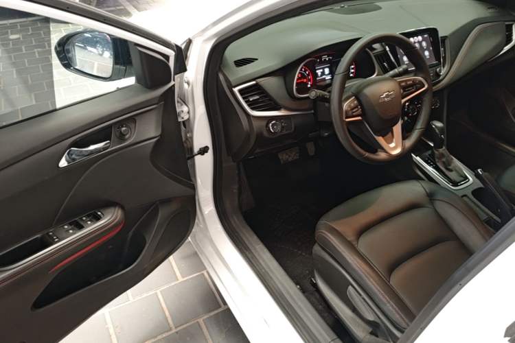 Used Chevrolet Monza 2019 RS 330T Automatic Comfort Edition China VI Standard Driver Seat