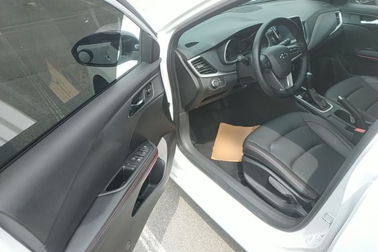 Used Chevrolet Monza 2019 RS 330T Automatic Comfort Edition China VI Standard Driver Seat