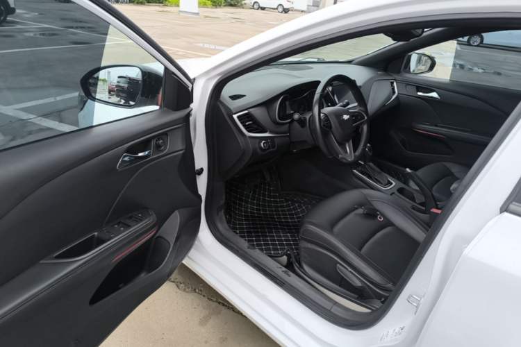 Used Chevrolet Monza 2019 RS 330T Automatic Comfort Edition China VI Standard Driver Seat