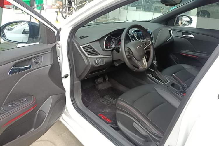 Used Chevrolet Monza 2019 RS 330T Automatic Comfort Edition China VI Standard Driver Seat