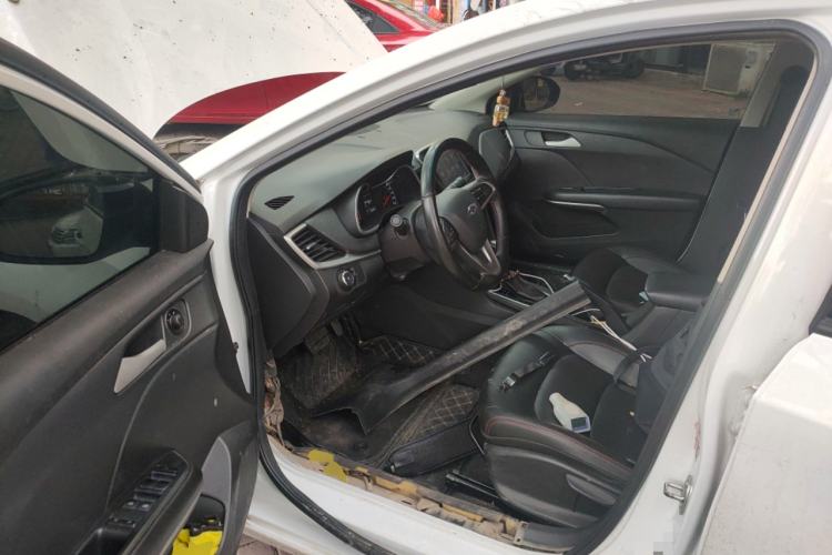 Used Chevrolet Monza 2019 Redline 320T Dual-Clutch Sporty Version China VI Standard Driver Seat