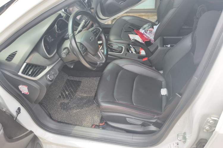 Used Chevrolet Monza 2019 RS 330T Automatic Comfort Edition China VI Standard Driver Seat