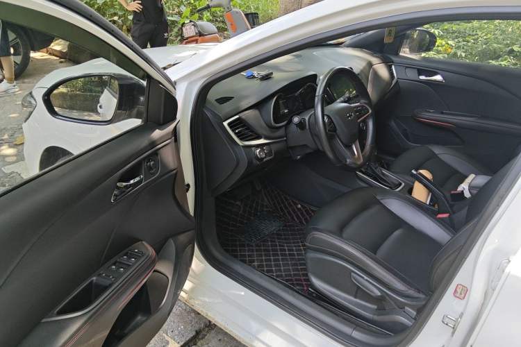 Used Chevrolet Monza 2019 RS 330T Automatic Comfort Edition China VI Standard Driver Seat