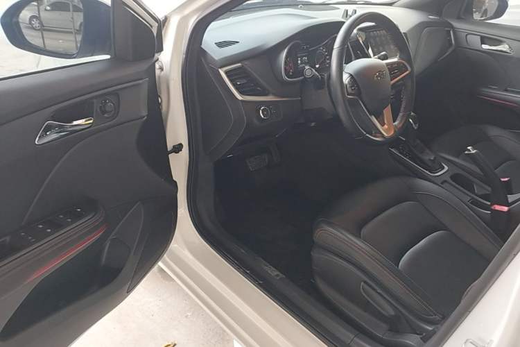 Used Chevrolet Monza 2019 RS 330T Automatic Comfort Edition China VI Standard Driver Seat