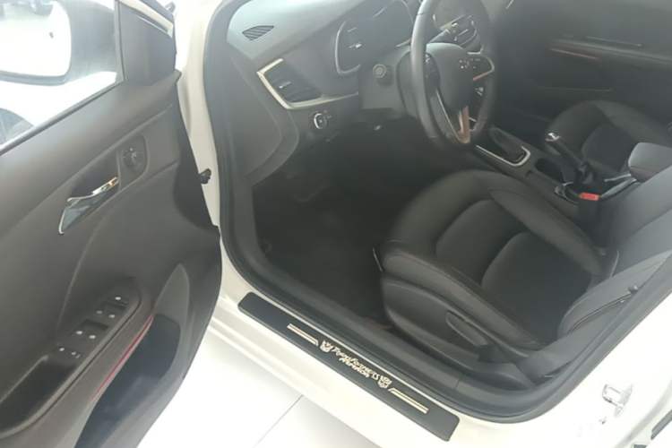 Used Chevrolet Monza 2019 RS 330T Automatic Comfort Edition China VI Standard Driver Seat