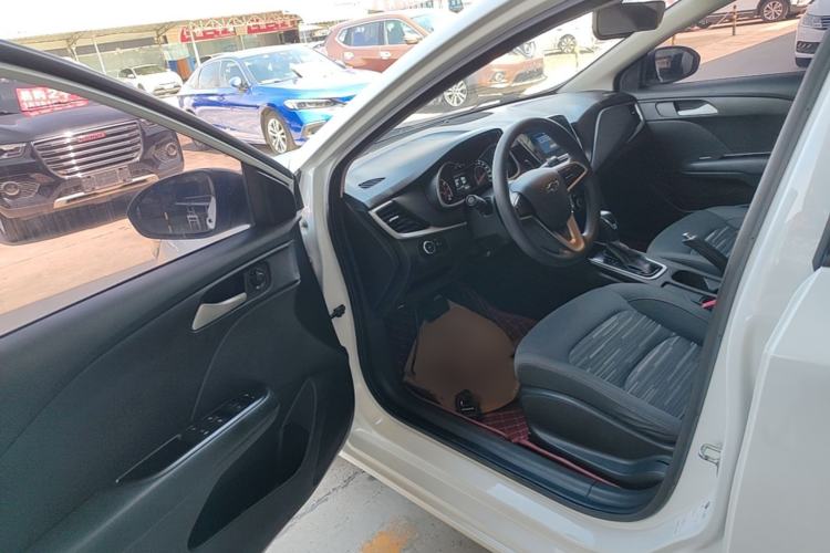 Used Chevrolet Monza 2019 Redline 320T Dual-Clutch Joyful Edition China VI Standard Driver Seat