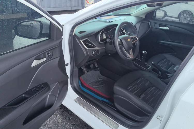 Used Chevrolet Monza 2019 320T Manual Xinxin Edition China VI Driver Seat
