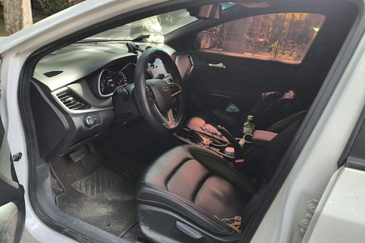 Used Chevrolet Monza 2019 RS 330T Automatic Comfort Edition China VI Standard Driver Seat