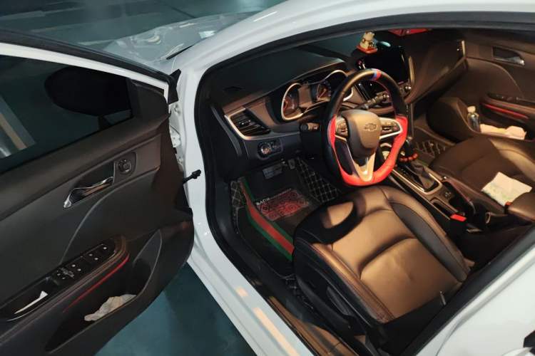 Used Chevrolet Monza 2019 RS 330T Automatic Sporty Edition China VI Standard Driver Seat
