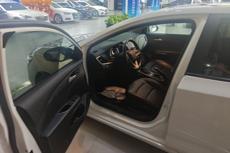 Used Chevrolet Monza 2019 Redline 320T Dual-Clutch Sporty Version China VI Standard Driver Seat