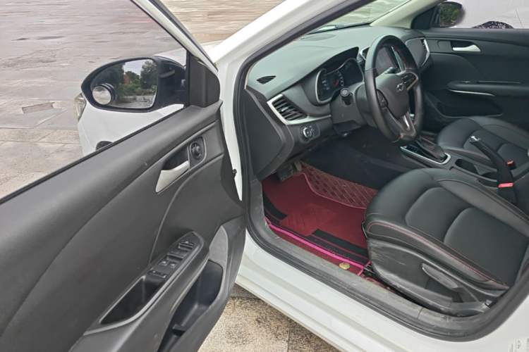 Used Chevrolet Monza 2019 Redline 320T Dual-Clutch Sporty Version China VI Standard Driver Seat