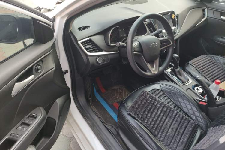 Used Chevrolet Monza 2019 Redline 320T Dual-Clutch Joyful Edition China VI Standard Driver Seat