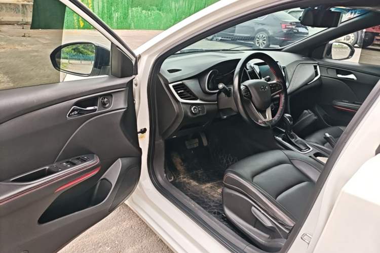 Used Chevrolet Monza 2019 RS 330T Automatic Comfort Edition China VI Standard Driver Seat