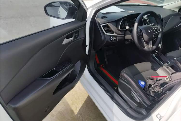Used Chevrolet Monza 2019 Redline 320T Dual-Clutch Sporty Version China VI Standard Driver Seat
