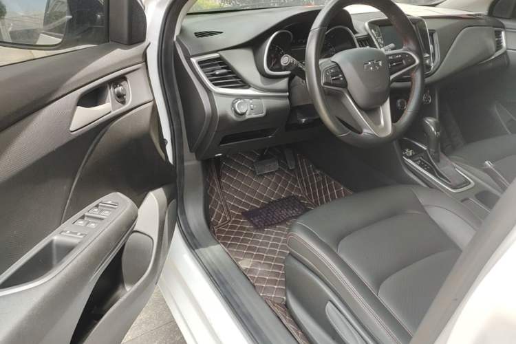 Used Chevrolet Monza 2019 Redline 320T Dual-Clutch Sporty Version China VI Standard Driver Seat