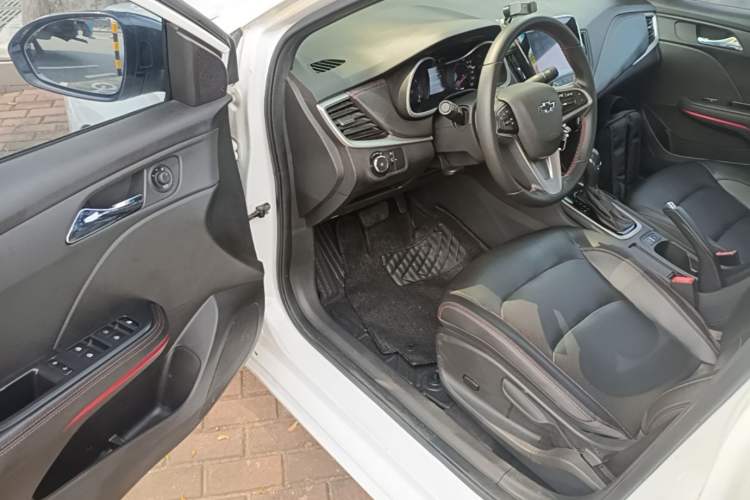 Used Chevrolet Monza 2019 RS 330T Automatic Sporty Edition China VI Standard Driver Seat