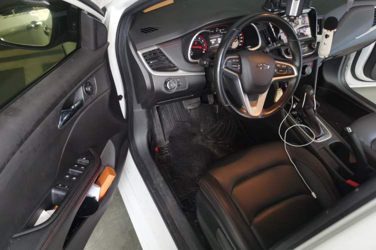 Used Chevrolet Monza 2019 RS 330T Automatic Comfort Edition China VI Standard Driver Seat