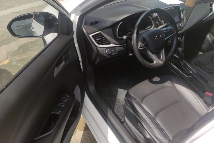 Used Chevrolet Monza 2019 Redline 320T Dual-Clutch Sporty Version China VI Standard Driver Seat
