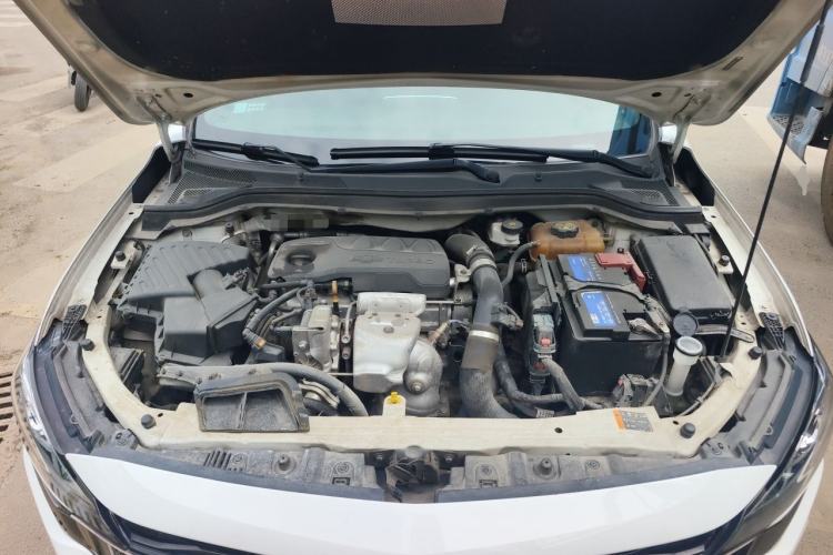 Used Chevrolet Monza 2019 RS 330T Automatic Comfort Edition China VI Standard Engine Bay