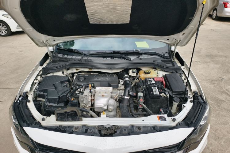 Used Chevrolet Monza 2019 RS 330T Automatic Comfort Edition China VI Standard Engine Bay