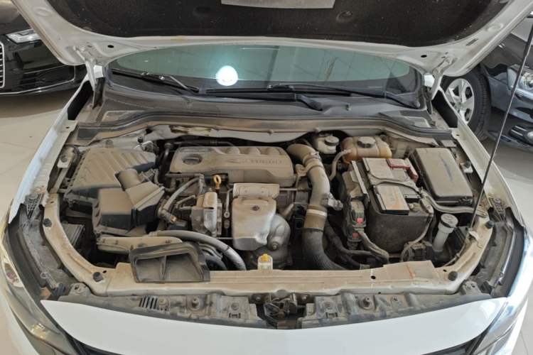 Used Chevrolet Monza 2019 RS 330T Automatic Comfort Edition China VI Standard Engine Bay