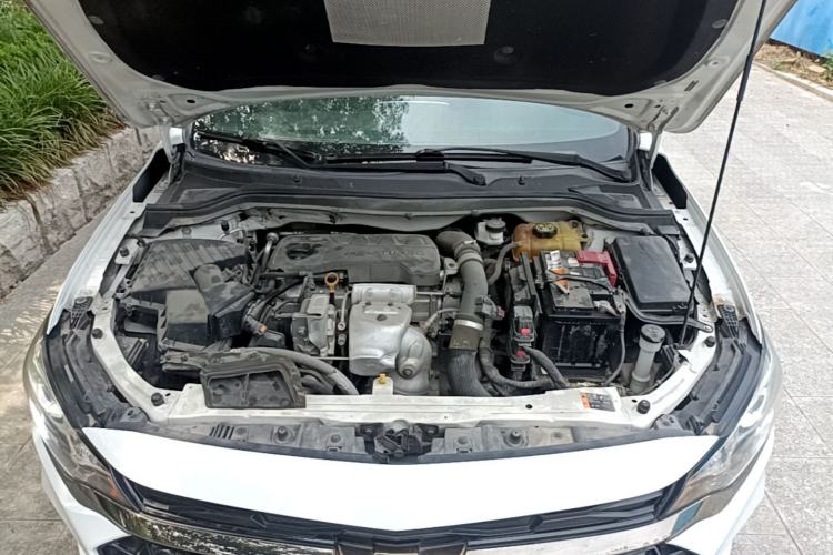Used Chevrolet Monza 2019 RS 330T Automatic Comfort Edition China VI Standard Engine Bay