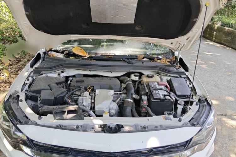 Used Chevrolet Monza 2019 RS 330T Automatic Comfort Edition China VI Standard Engine Bay