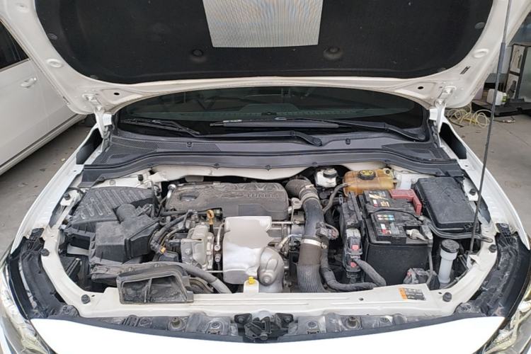 Used Chevrolet Monza 2019 RS 330T Automatic Comfort Edition China VI Standard Engine Bay