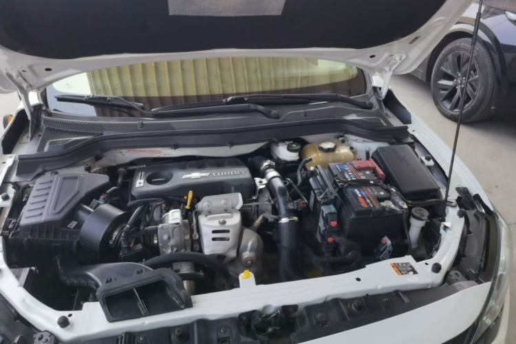 Used Chevrolet Monza 2019 Redline 320T Dual-Clutch Sporty Version China VI Standard Engine Bay