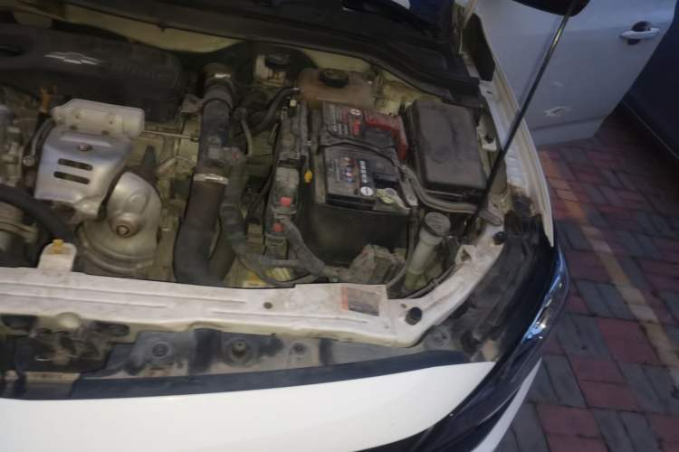Used Chevrolet Monza 2019 Redline 320T Dual-Clutch Joyful Edition China VI Standard Engine Bay Left