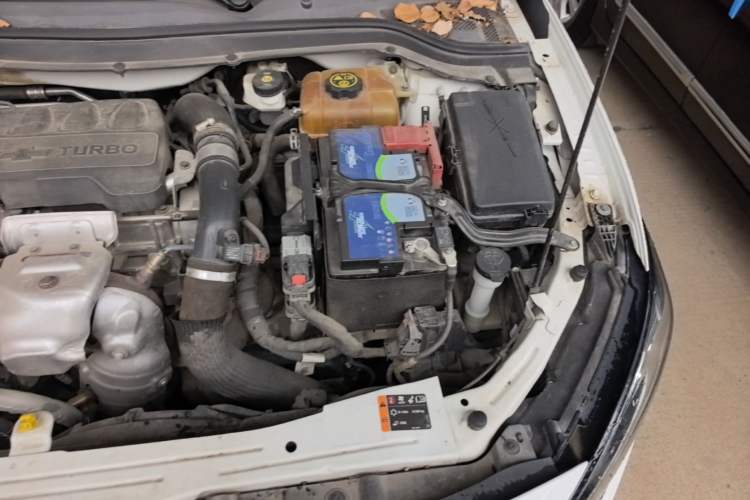 Used Chevrolet Monza 2019 RS 330T Automatic Comfort Edition China VI Standard Engine Bay Left
