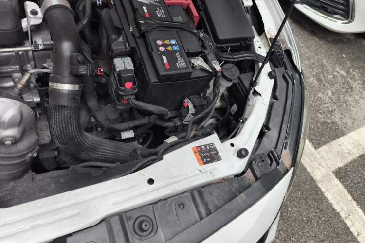 Used Chevrolet Monza 2019 RS 330T Automatic Comfort Edition China VI Standard Engine Bay Left