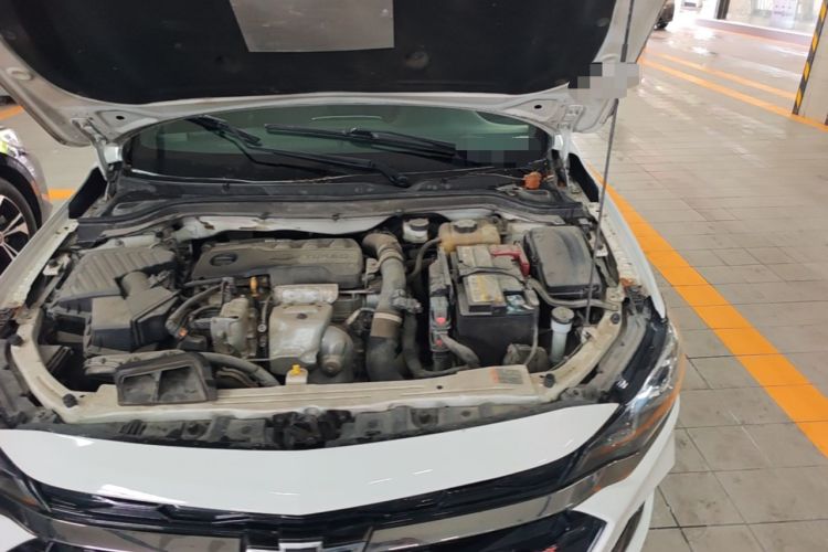 Used Chevrolet Monza 2019 RS 330T Automatic Comfort Edition China VI Standard Engine Bay Left
