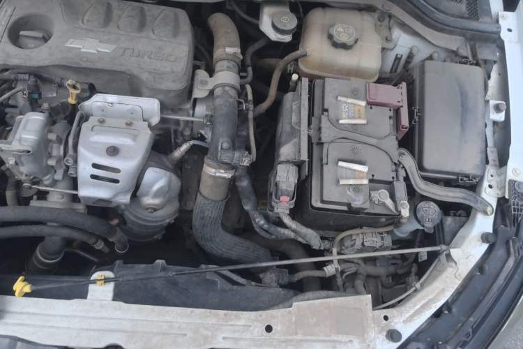 Used Chevrolet Monza 2019 Redline 320T Dual-Clutch Sporty Version China VI Standard Engine Bay Left