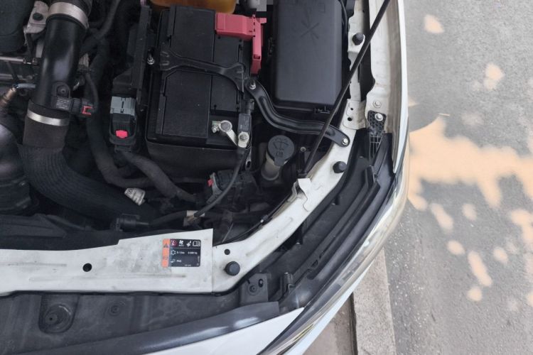 Used Chevrolet Monza 2019 RS 330T Automatic Comfort Edition China VI Standard Engine Bay Left